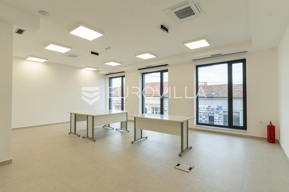 Commerciale Da affittare - Osječko-baranjska Osijek