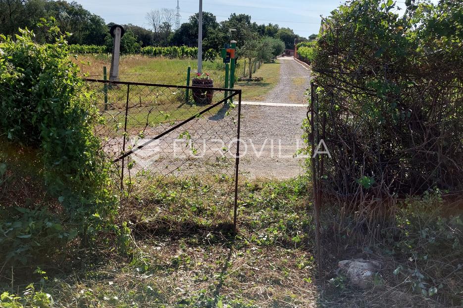 Zemljište Na prodaju -  Pula