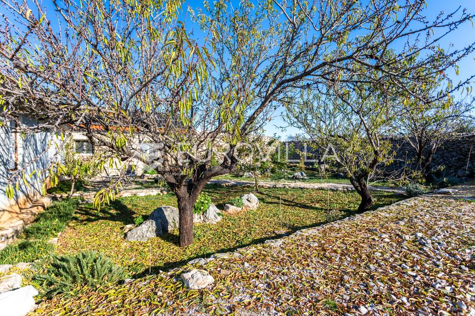 Działka Na sprzedaż -  Šibenik - Okolica