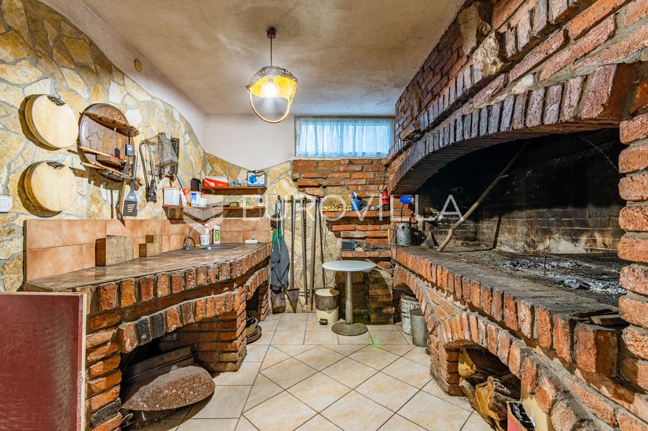 Locaux commerciaux À vendre -  Varaždin