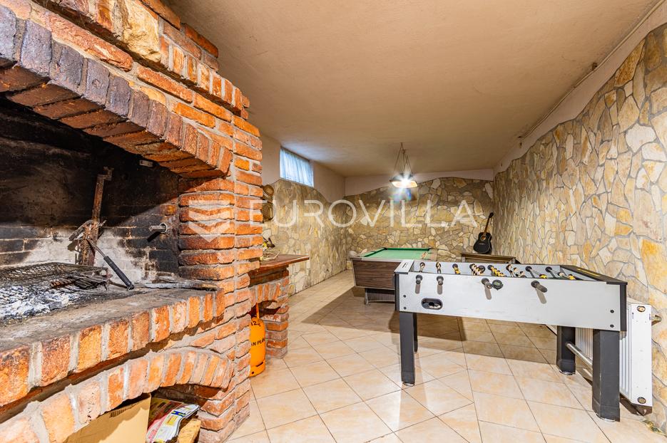 Locaux commerciaux À vendre -  Varaždin
