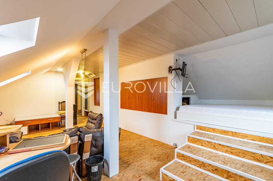 Locaux commerciaux À vendre -  Varaždin