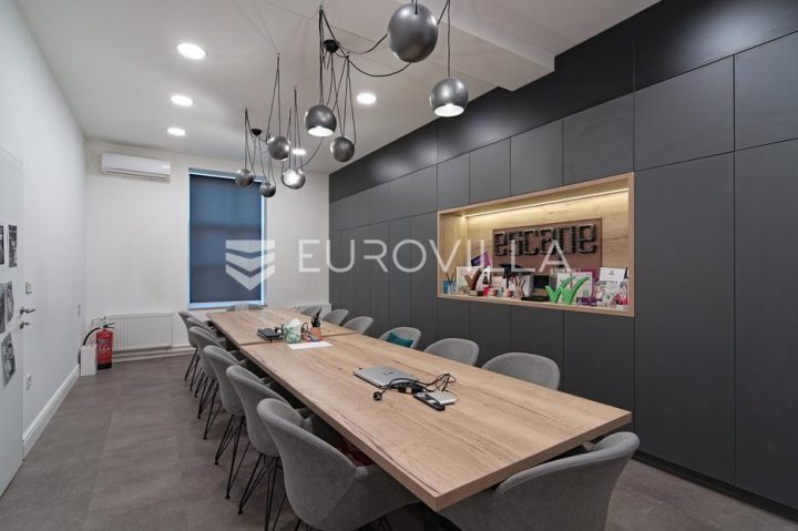 Poslovni prostori na predaj 168 m² – Gornji Grad / Centar