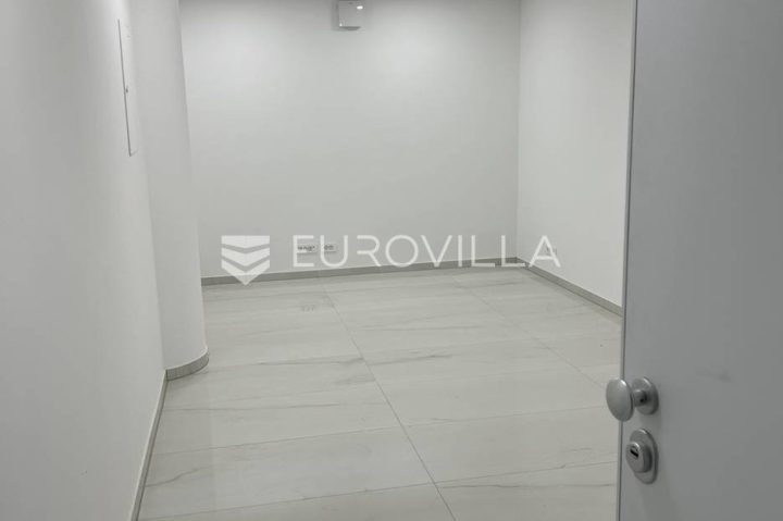 Gewerbefläche zu verkaufen 18 m² – Centar