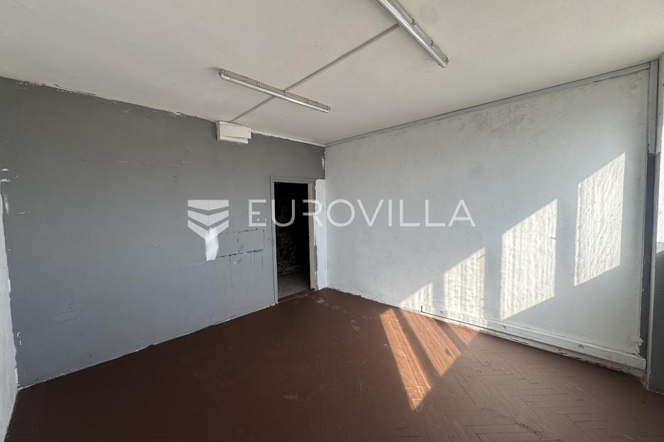 Commerciale In vendita -  Gornja Dubrava