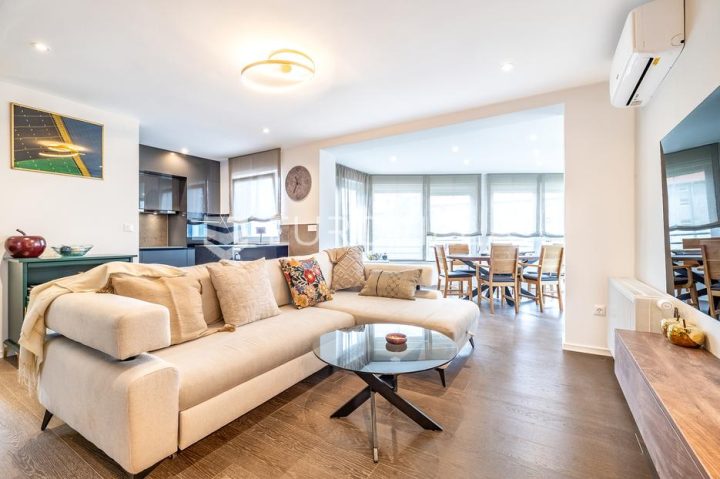 Flat for sale 75 m² – Centar