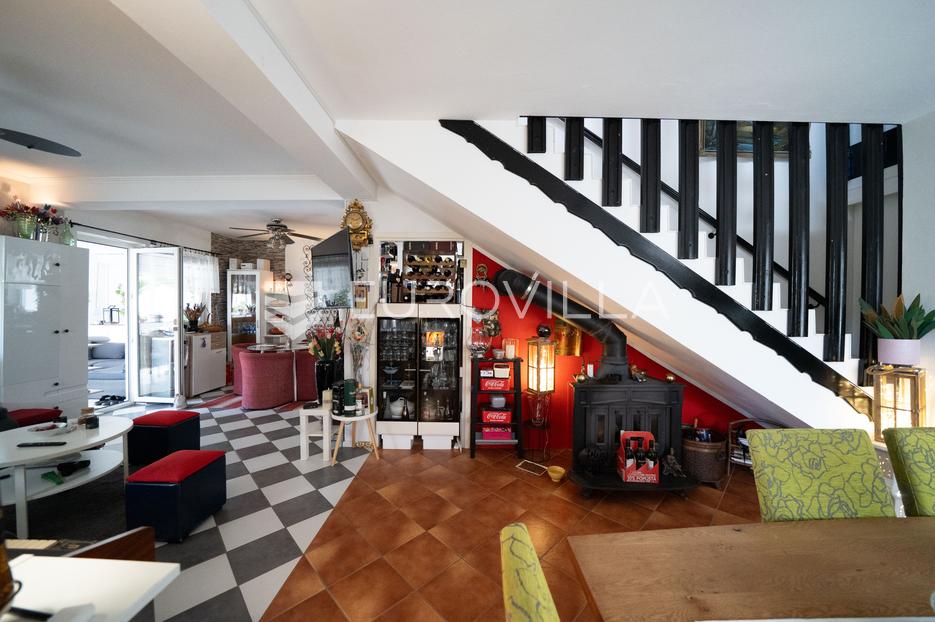 House For sale -  Vir