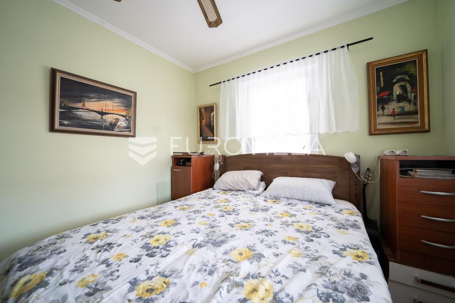 House For sale -  Vir