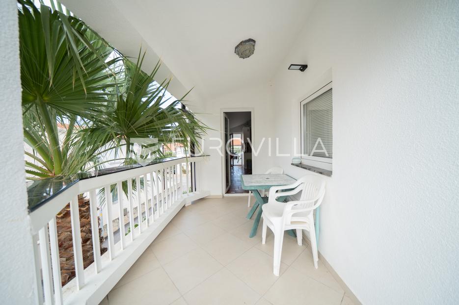 House For sale -  Vir