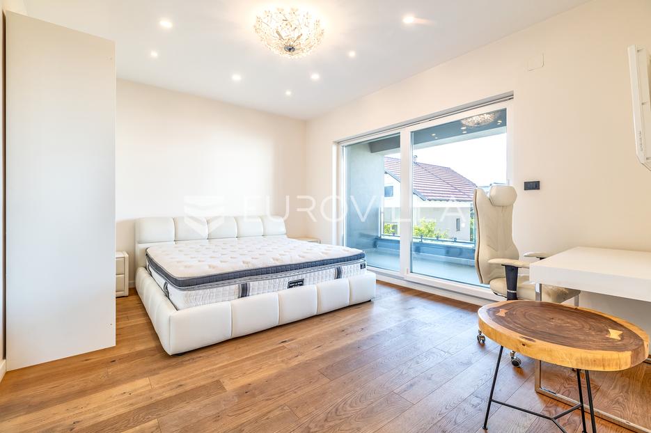 Casa In vendita -  Novi Zagreb - Zapad