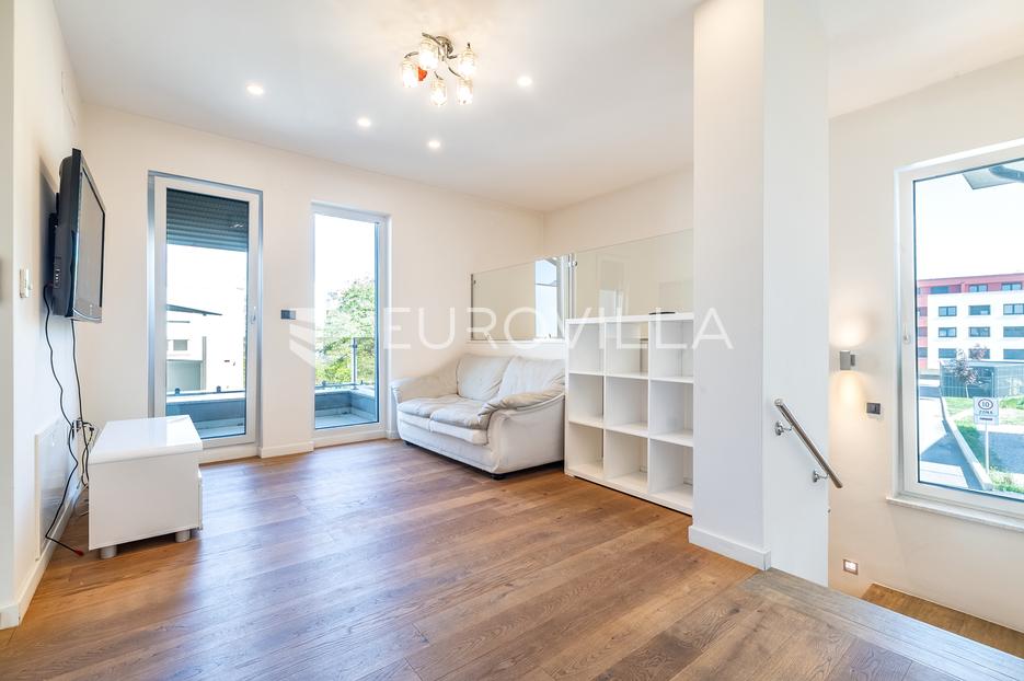 Casa In vendita -  Novi Zagreb - Zapad