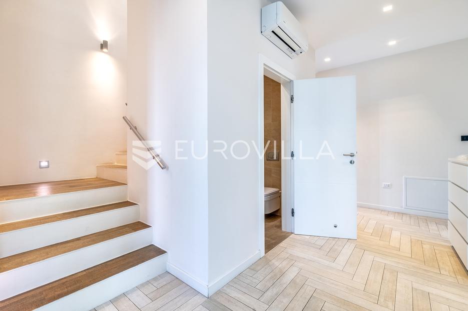 Casa In vendita -  Novi Zagreb - Zapad