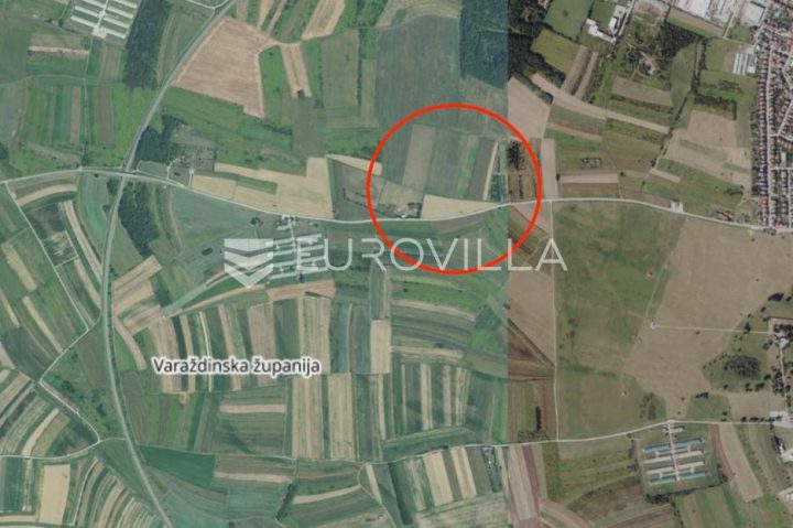 Parcela na predaj 5794 m² – Hallers