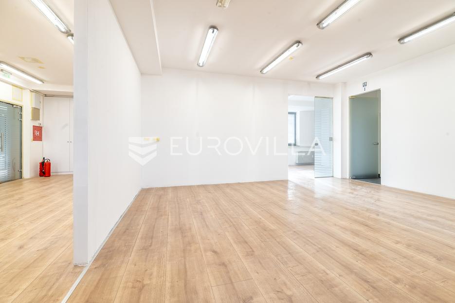 Locaux commerciaux À vendre -  Novi Zagreb - Istok
