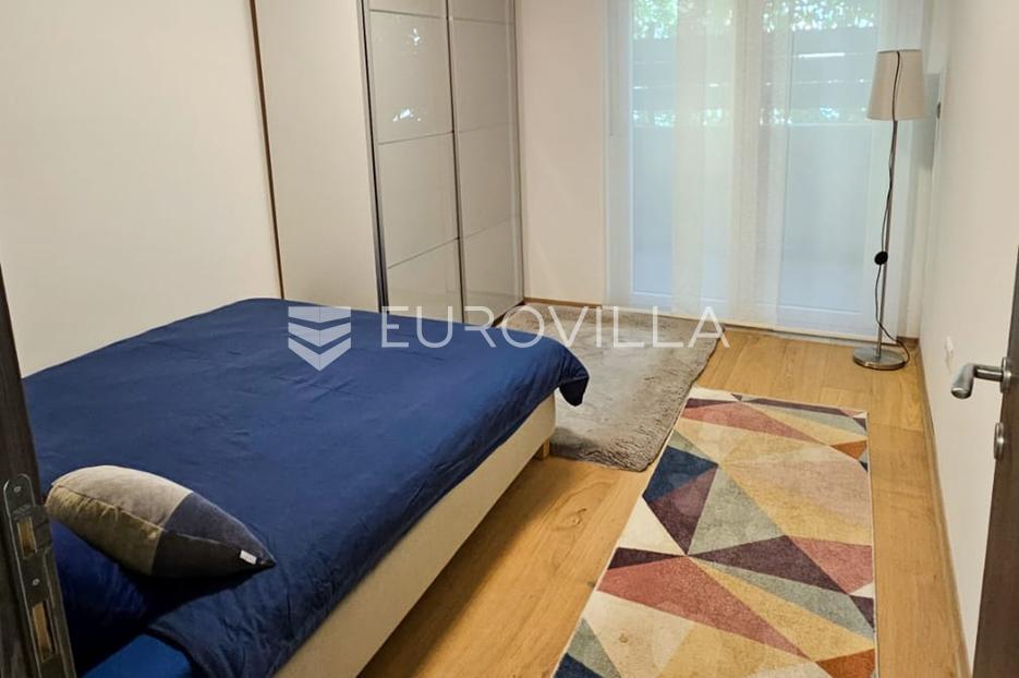 Apartma Na predaj -  Pula