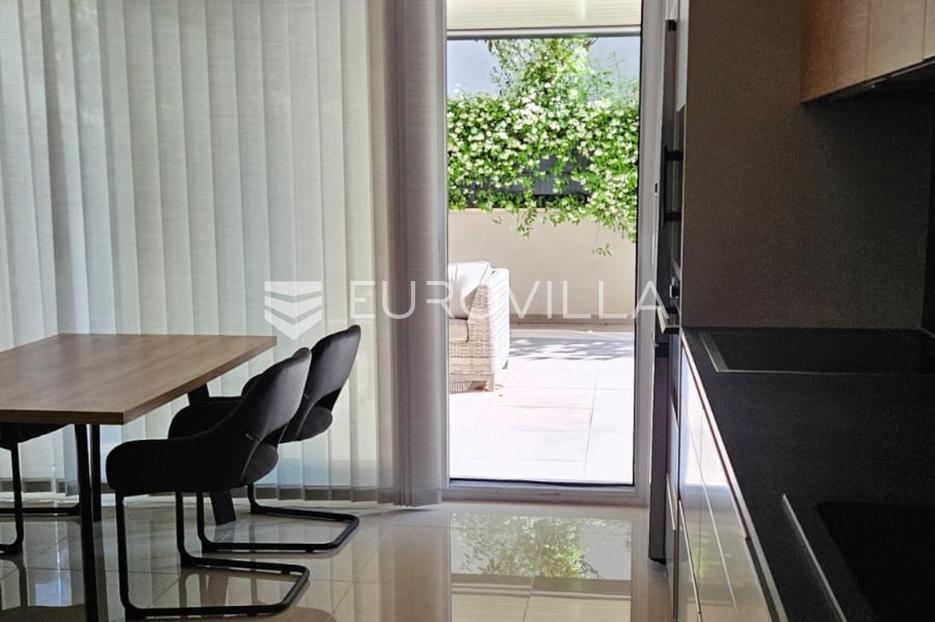 Apartma Na predaj -  Pula