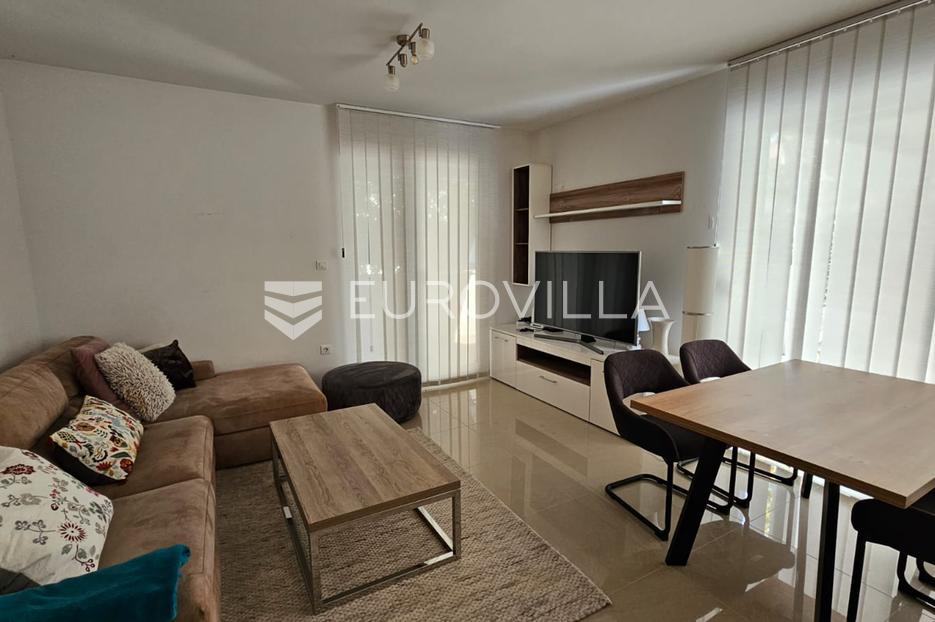 Apartma Na predaj -  Pula