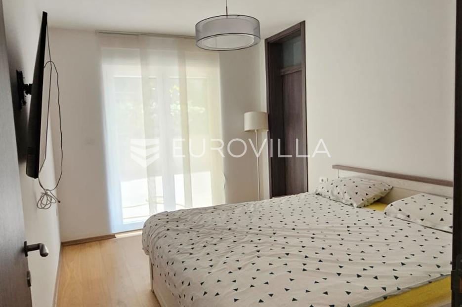 Apartma Na predaj -  Pula