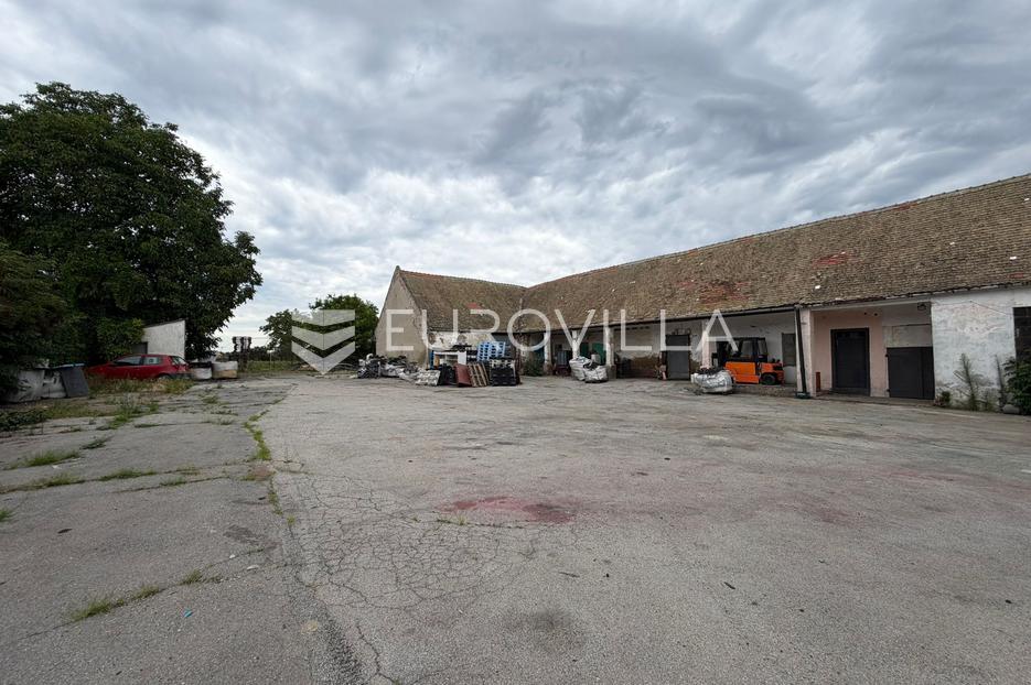 Locaux commerciaux À vendre - Osječko-baranjska Viškovci