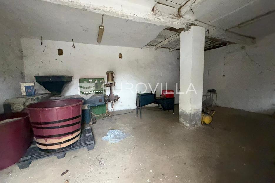 Locaux commerciaux À vendre - Osječko-baranjska Viškovci