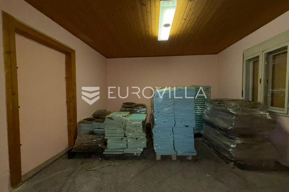 Locaux commerciaux À vendre - Osječko-baranjska Viškovci