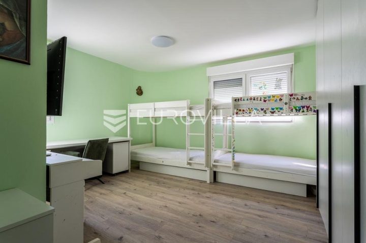 Apartmán Na predaj - Splitsko-dalmatinska Split - foto 2/12