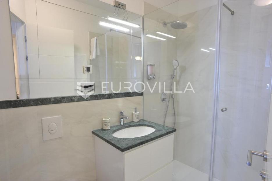 Flat For sale -  Donji Grad
