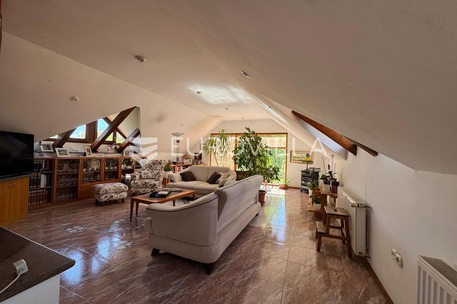Casa In vendita - Brodsko-posavska Podcrkavlje