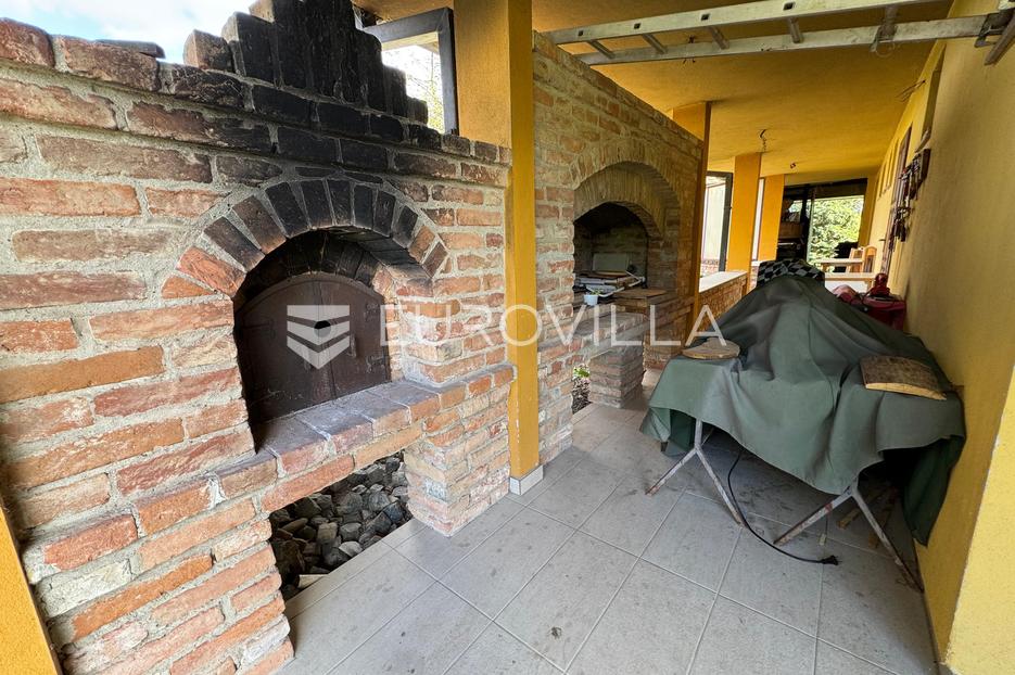 Casa In vendita - Brodsko-posavska Podcrkavlje