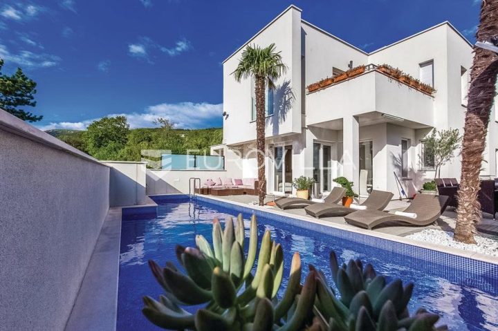 Hiša na predaj 134 m² – Crikvenica
