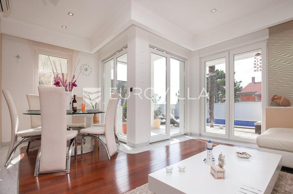 House For sale - Primorsko-goranska Crikvenica