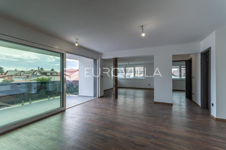 Appartement à vendre 140 m² – Centar