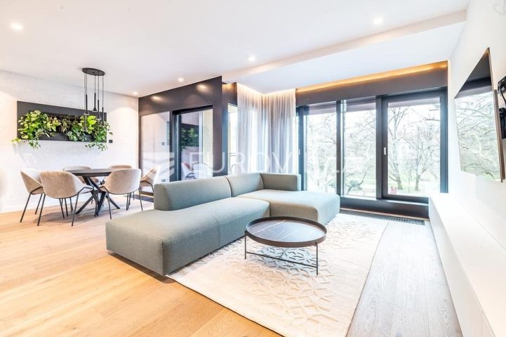 Apartmán na prenájom 130 m² – Centar