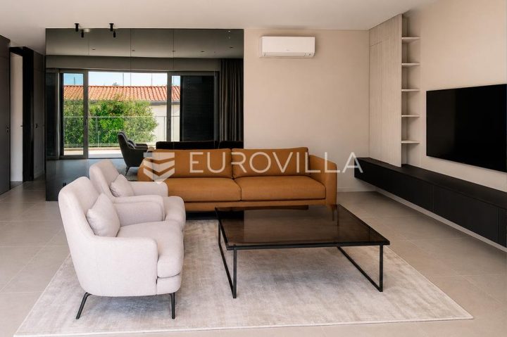 Appartamento in vendita 93 m² – Krk