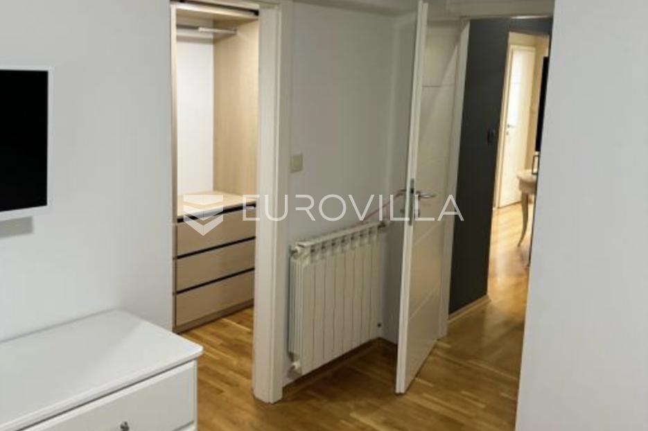 Apartmán Na predaj -  Split - Okolica