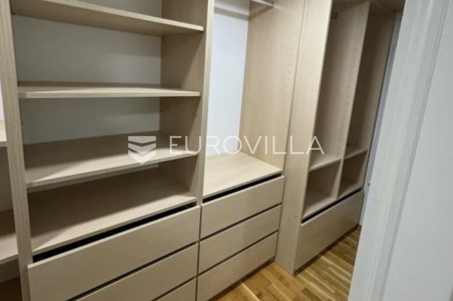 Apartmán Na predaj -  Split - Okolica