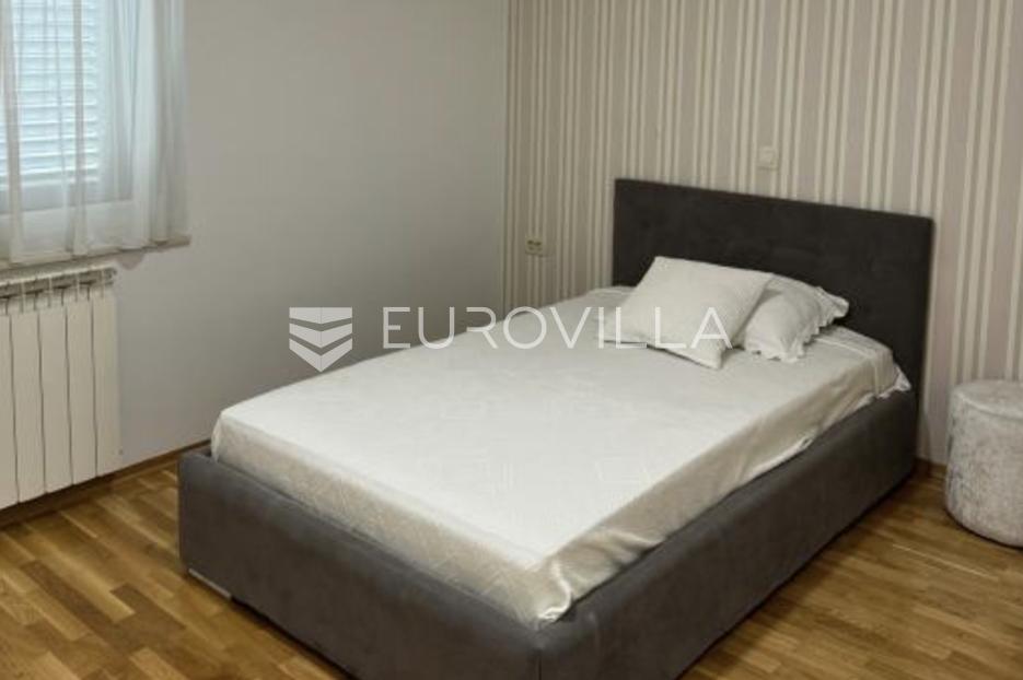 Apartmán Na predaj -  Split - Okolica