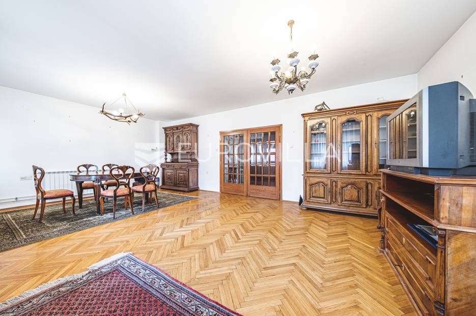 Hiša Na predaj -  Maksimir