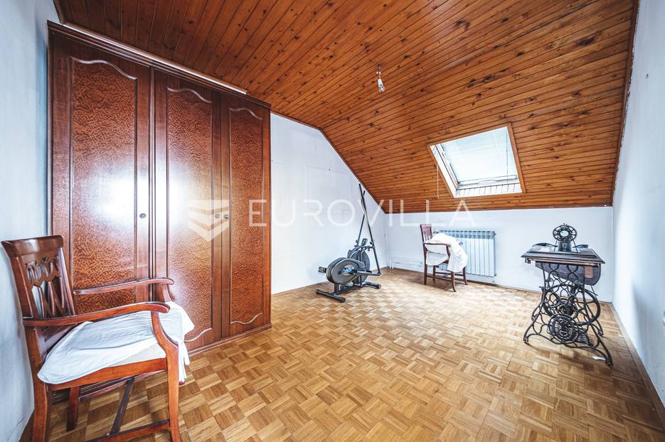 Hiša Na predaj -  Maksimir