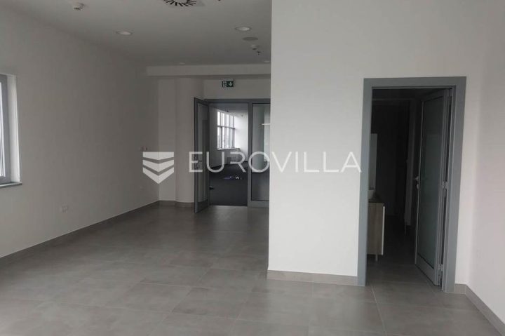 Gewerbefläche Zu vermieten - Osječko-baranjska Osijek - foto 3/3