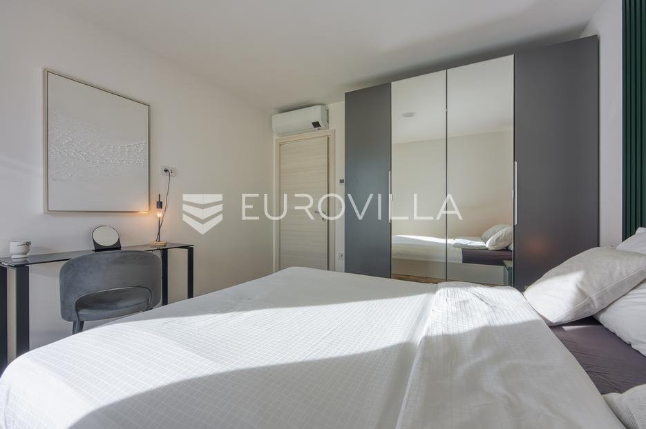 Flat For sale - Istarska Pula
