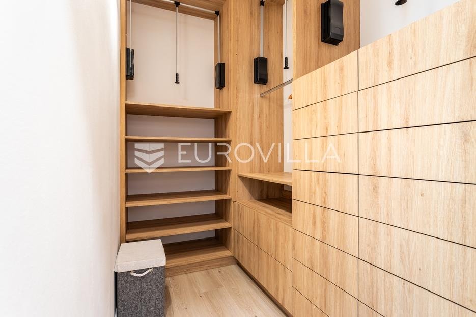 Kuća Na prodaju - Splitsko-dalmatinska Okrug