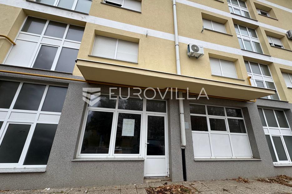 Komerční Na prodej -  Đakovo
