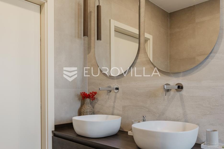 Casa In vendita -  Kaštelir-Labinci