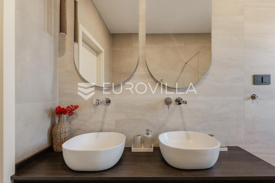 Casa In vendita -  Kaštelir-Labinci
