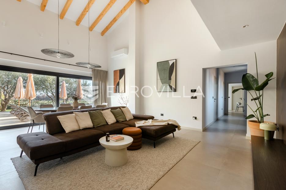 Casa In vendita -  Kaštelir-Labinci