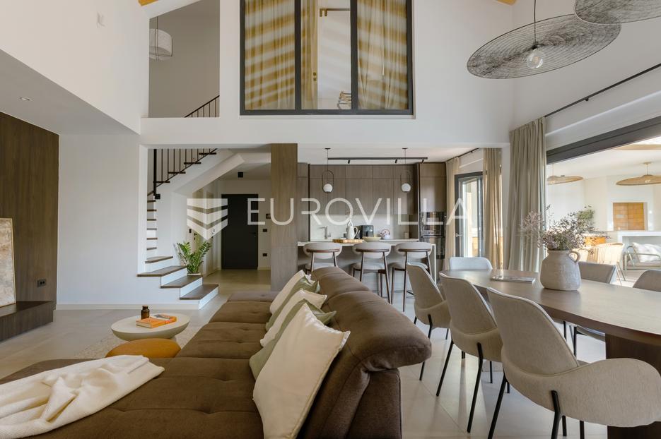 Casa In vendita -  Kaštelir-Labinci