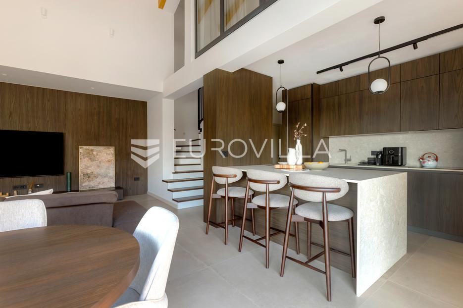 Casa In vendita -  Kaštelir-Labinci