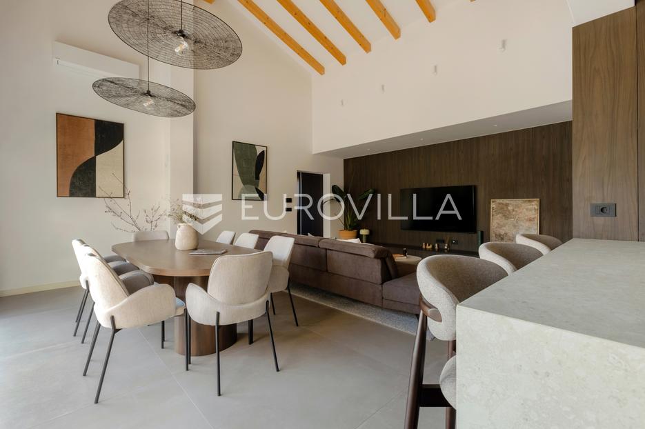 Casa In vendita -  Kaštelir-Labinci