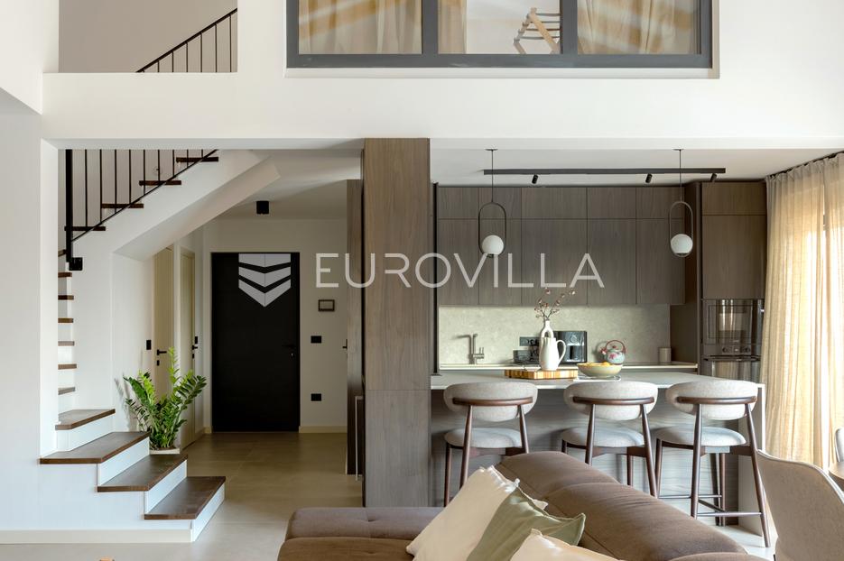 Casa In vendita -  Kaštelir-Labinci